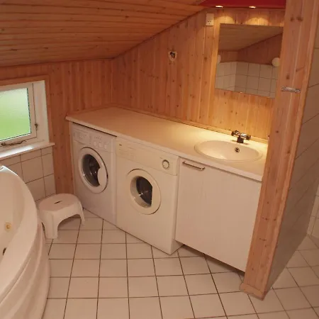 Sari - 600m From The Sea By Interhome