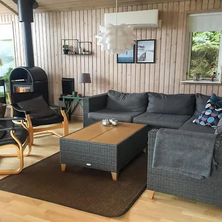 Holiday home Sari - 600m From The Sea By Interhome *