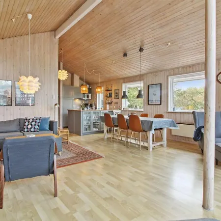 Sari - 600m From The Sea By Interhome Holiday home