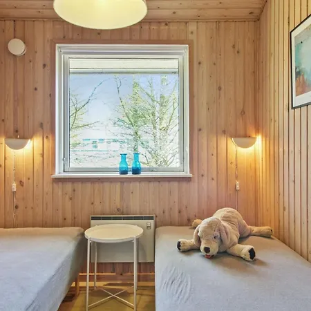 Vakantiehuis Sari - 600m From The Sea By Interhome *
