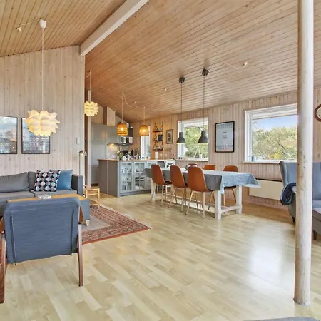 Vakantiehuis Sari - 600m From The Sea By Interhome Løkken